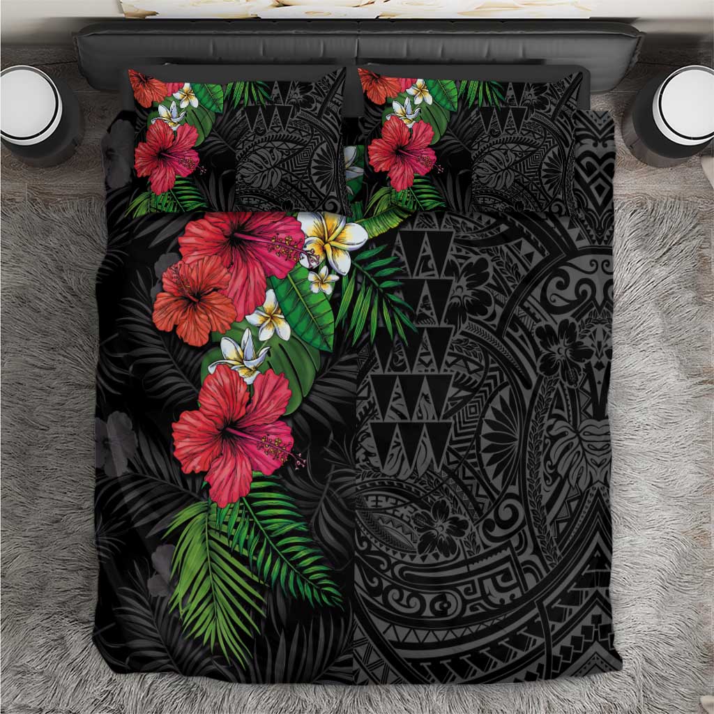 Hawaiian Tropical Plants Bedding Set Kakau Tattoo and Polynesian Pattern Half Black Color