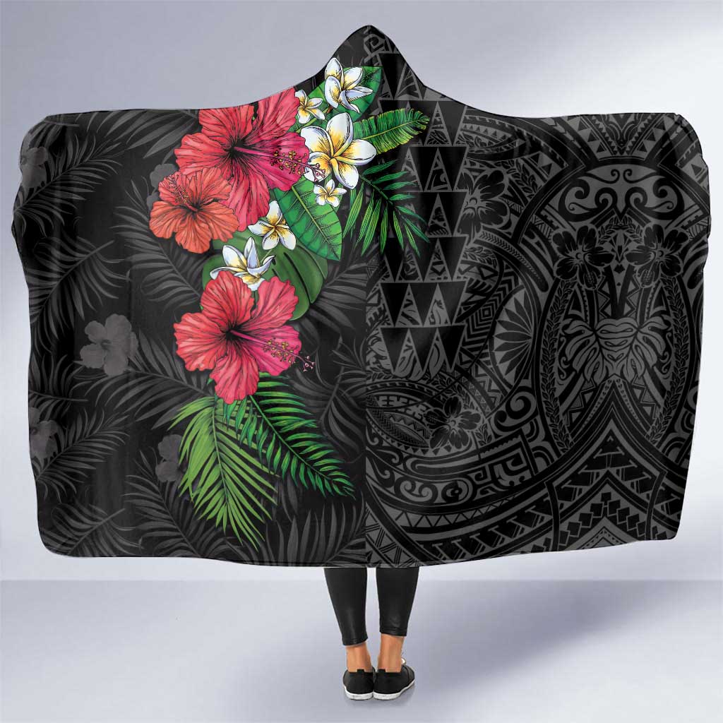 Hawaiian Tropical Plants Hooded Blanket Kakau Tattoo and Polynesian Pattern Half Black Color LT03 One Size Black - Polynesian Pride