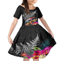 New Zealand Tuatara Family Matching Short Sleeve Bodycon Dress and Hawaiian Shirt Silver Fern Hibiscus and Tribal Maori Pattern Black Color LT03 Daughter's Dress Black - Polynesian Pride