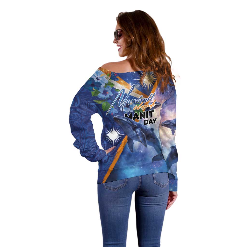 Marshall Islands Manit Day Off Shoulder Sweater Grunge National Flag with Whales and Tribal Tattoos LT03 - Polynesian Pride