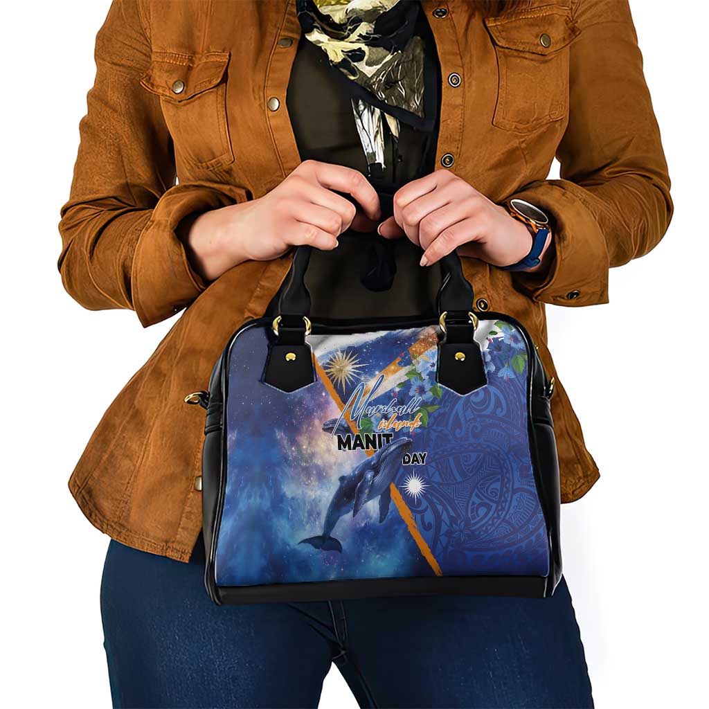 Marshall Islands Manit Day Shoulder Handbag Grunge National Flag with Whales and Tribal Tattoos LT03 - Polynesian Pride