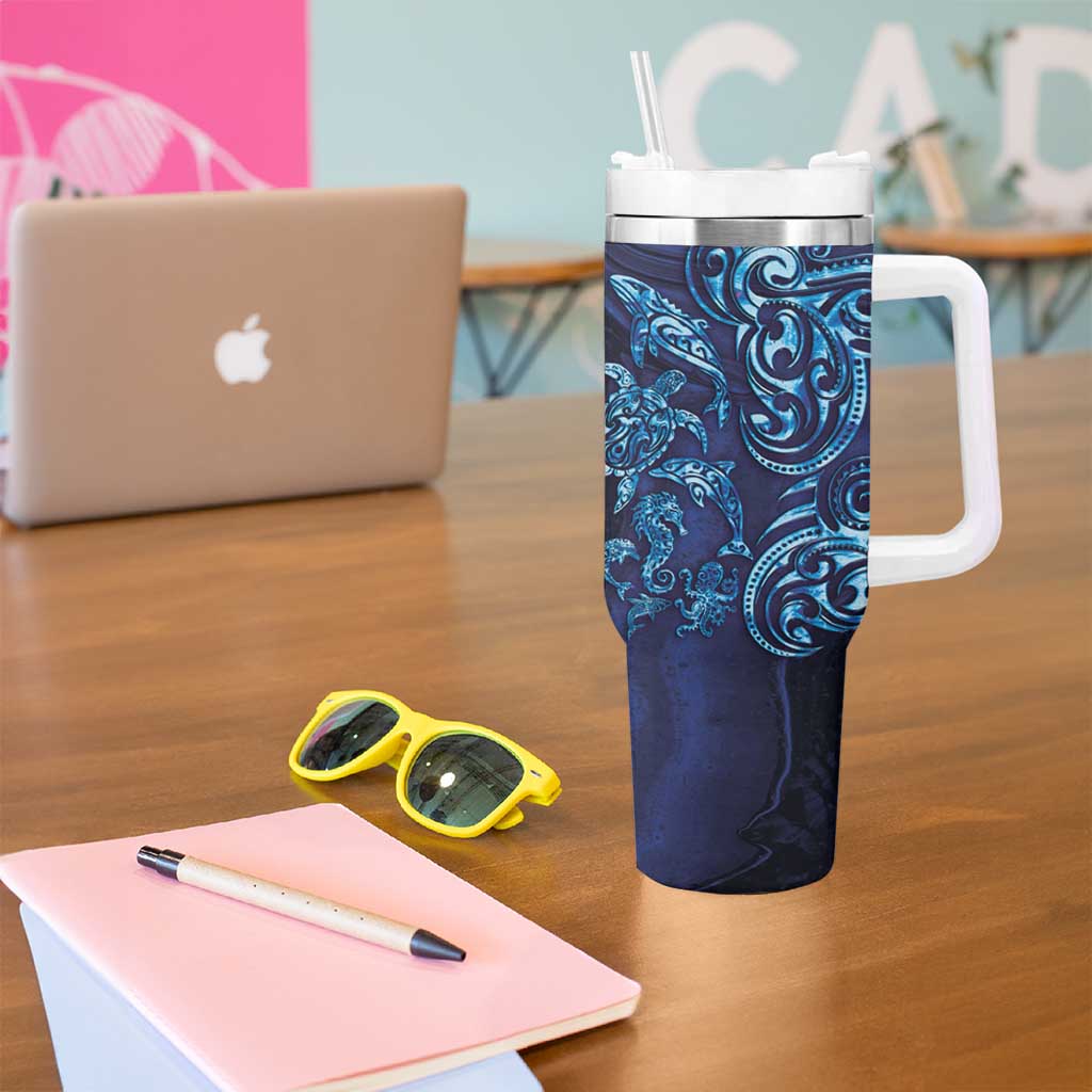 New Zealand Connecting with Seas Tumbler With Handle Maori Tribal and Sea Animals Tattoo - Sea Texture Glass Style LT03 - Polynesian Pride