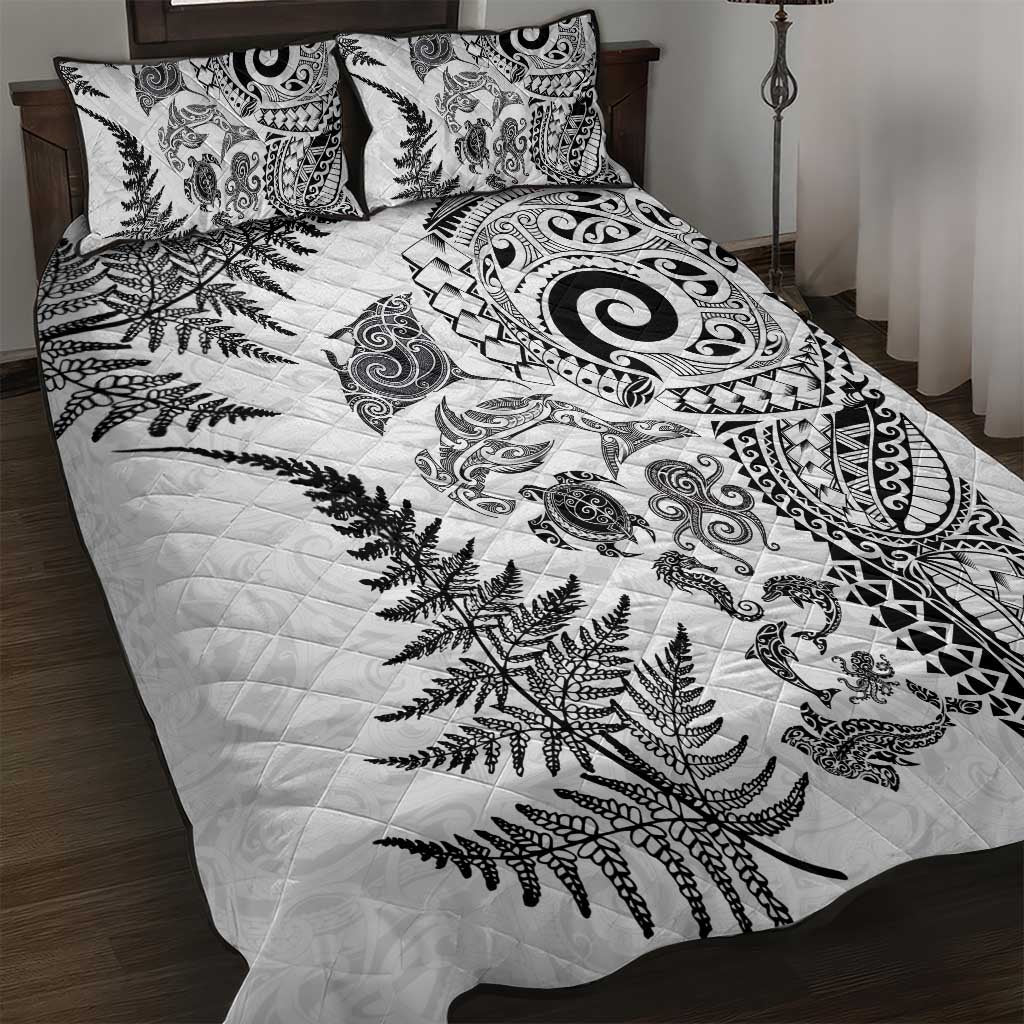 New Zealand Sea Animals Quilt Bed Set with Maori Koru Tribal Tattoo and Silver Ferns White Color