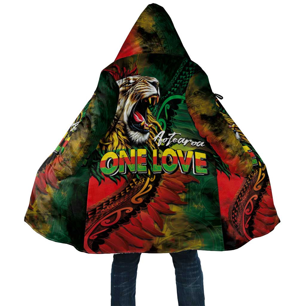 Aotearoa One Love Cloak Reggae Lion with Kakahu Huruhuru
