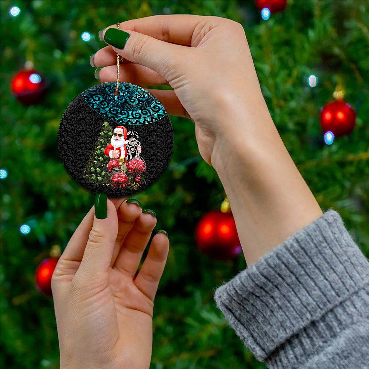 Personalized New Zealand Christmas Ceramic Ornament Maori Santa Pikorua and Pohutukawa Meri Kirihimete LT03 - Polynesian Pride