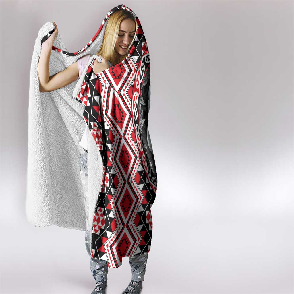 Red Taniko Motif Aotearoa Manaia and Silver Fern Hooded Blanket