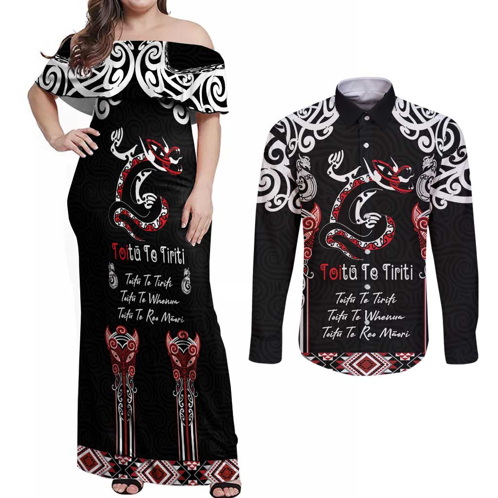 Aotearoa Toitu Te Tiriti-Maori Taniwha Couples Matching Off Shoulder Maxi Dress and Long Sleeve Button Shirt Toitu Te Whenua Toitu Te Reo Maori LT03 Black - Polynesian Pride