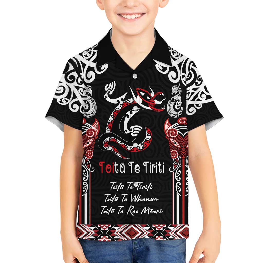 Aotearoa Toitu Te Tiriti-Maori Taniwha Family Matching Puletasi and Hawaiian Shirt Toitu Te Whenua Toitu Te Reo Maori LT03 Son's Shirt Black - Polynesian Pride