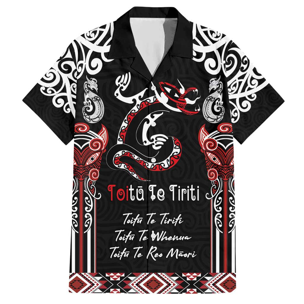 Aotearoa Toitu Te Tiriti-Maori Taniwha Family Matching Short Sleeve Bodycon Dress and Hawaiian Shirt Toitu Te Whenua Toitu Te Reo Maori LT03 Dad's Shirt - Short Sleeve Black - Polynesian Pride