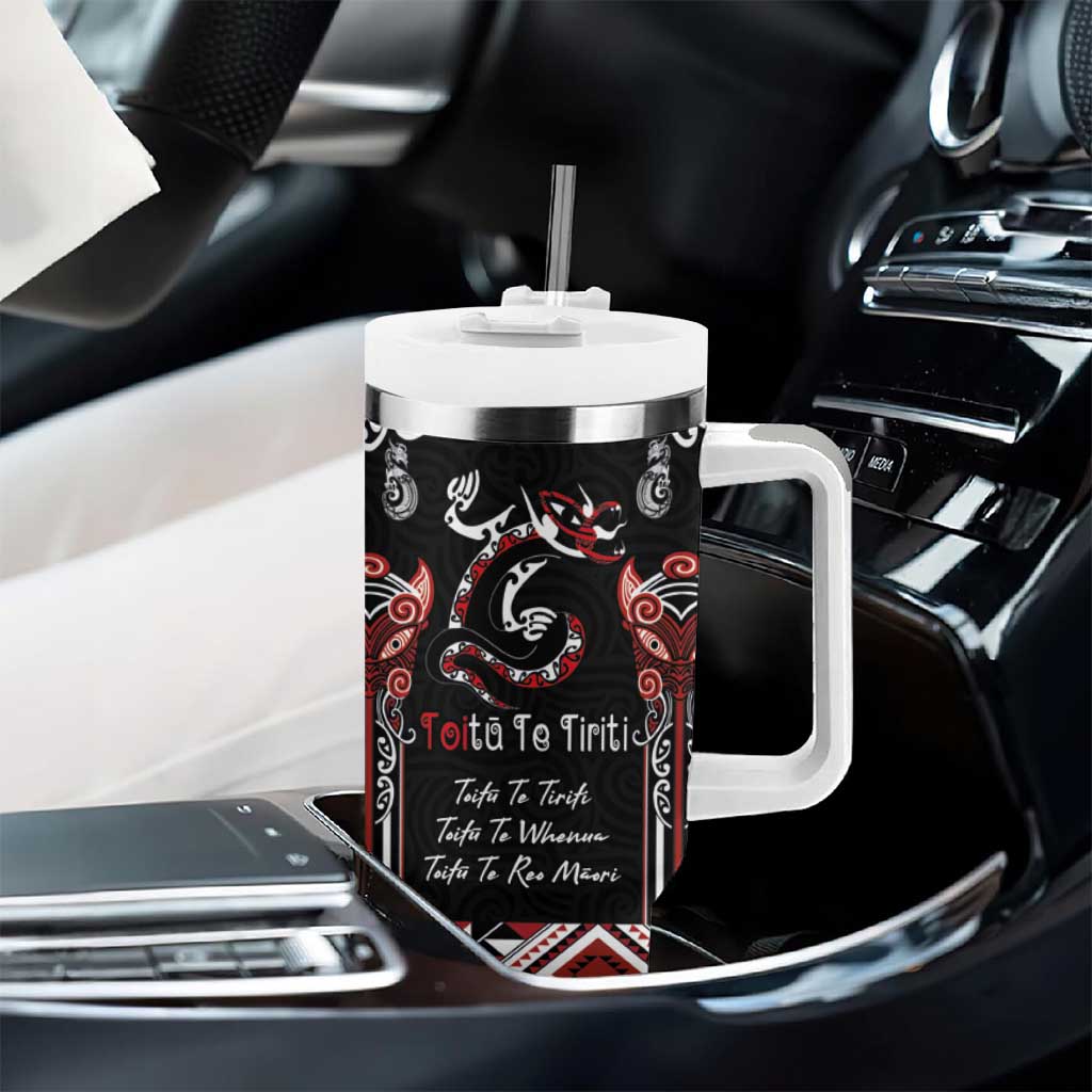 Aotearoa Toitu Te Tiriti-Maori Taniwha Tumbler With Handle Toitu Te Whenua Toitu Te Reo Maori LT03 - Polynesian Pride