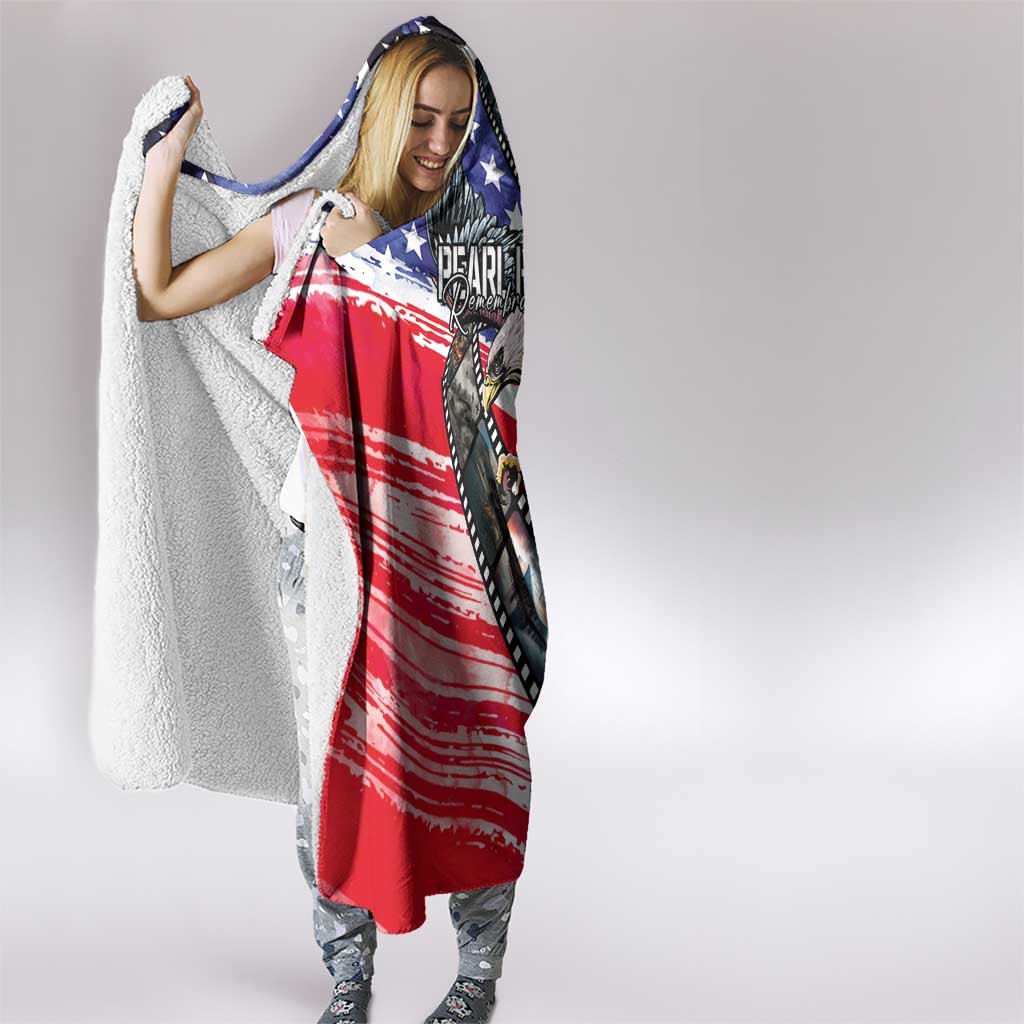 Pearl Harbor Remembrance Day Hooded Blanket Lest We Forget - The Bald Eagle Remembers - Polynesian Pride