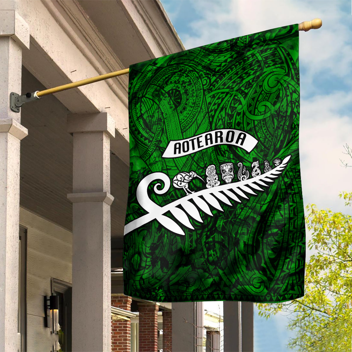 New Zealand Garden Flag Silver Fern and Maori Symbols Papua Shell Green Style LT03 House Flag Green - Polynesian Pride