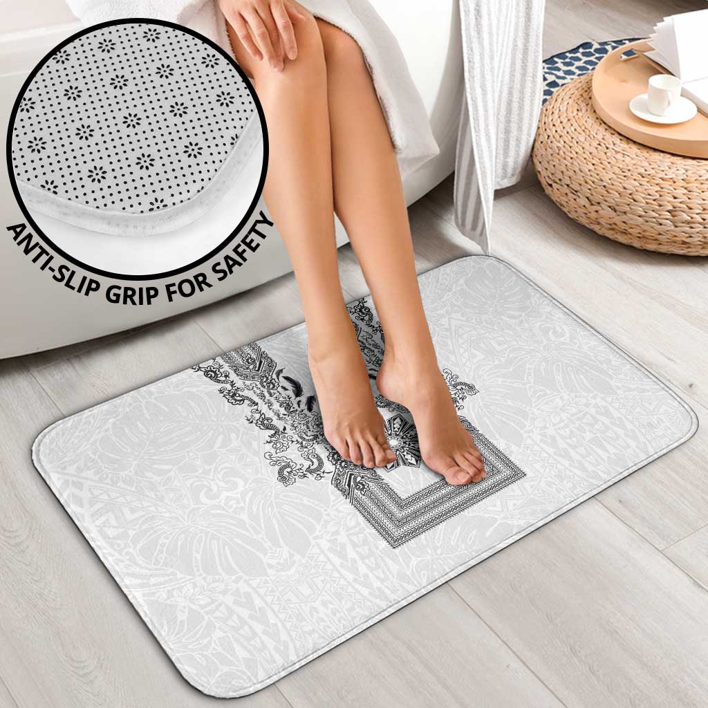 Philippines Barong Style Bathroom Set with Polynesian Art and Leaf Motif Black-White Color
