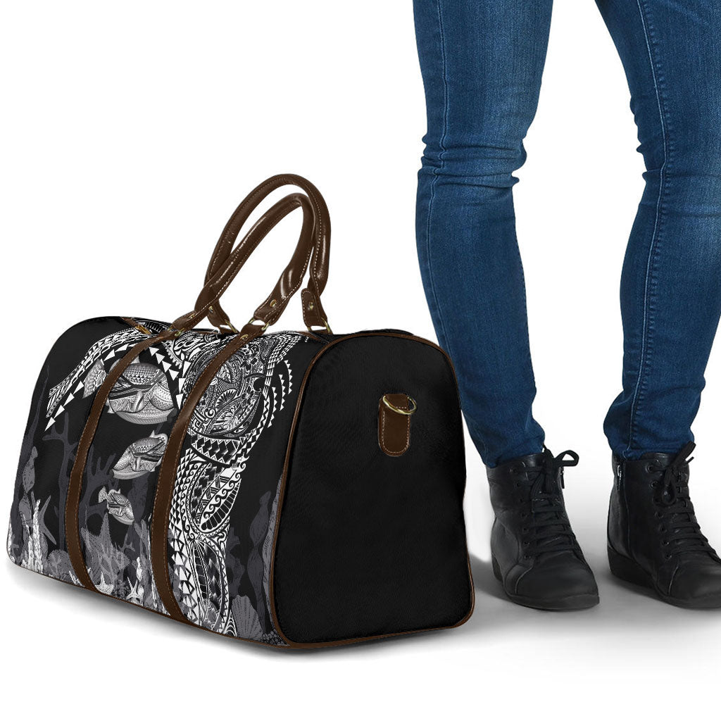 Hawaiian Reef Triggerfish Travel Bag Polynesian Art with Tribal Humuhumunukunukuapua'a LT03 - Polynesian Pride