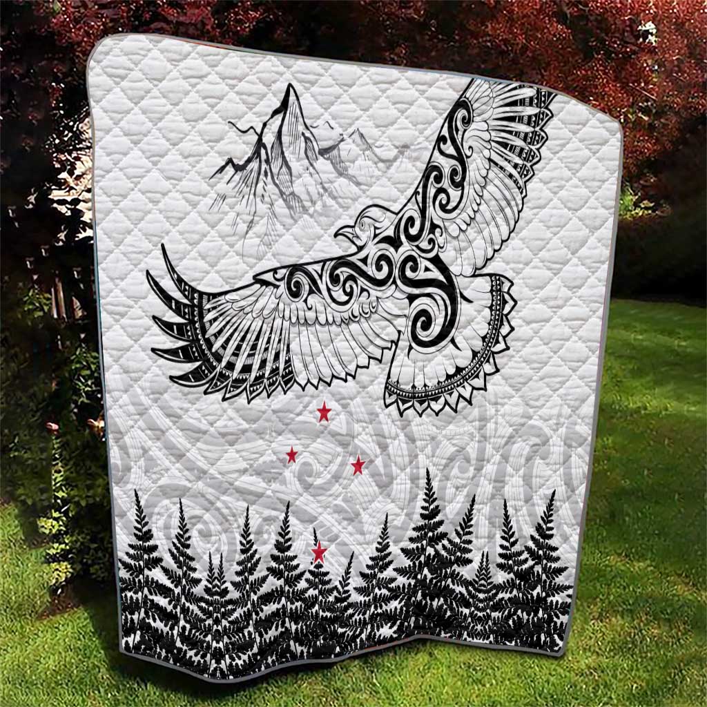 New Zealand Kea Bird Quilt Maori Tattoo and Silver Fern White Color LT03 - Polynesian Pride