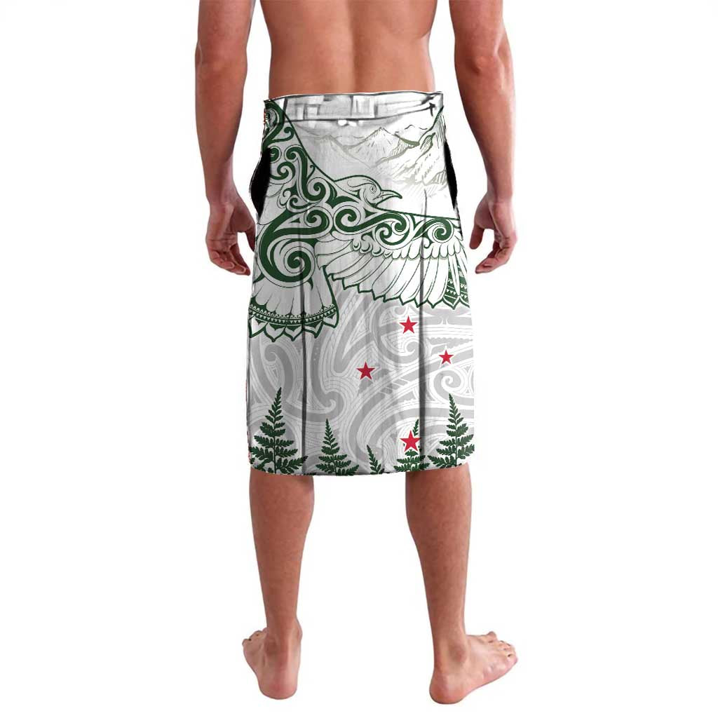 New Zealand Kea Bird Lavalava Maori Tattoo and Silver Fern Green Color