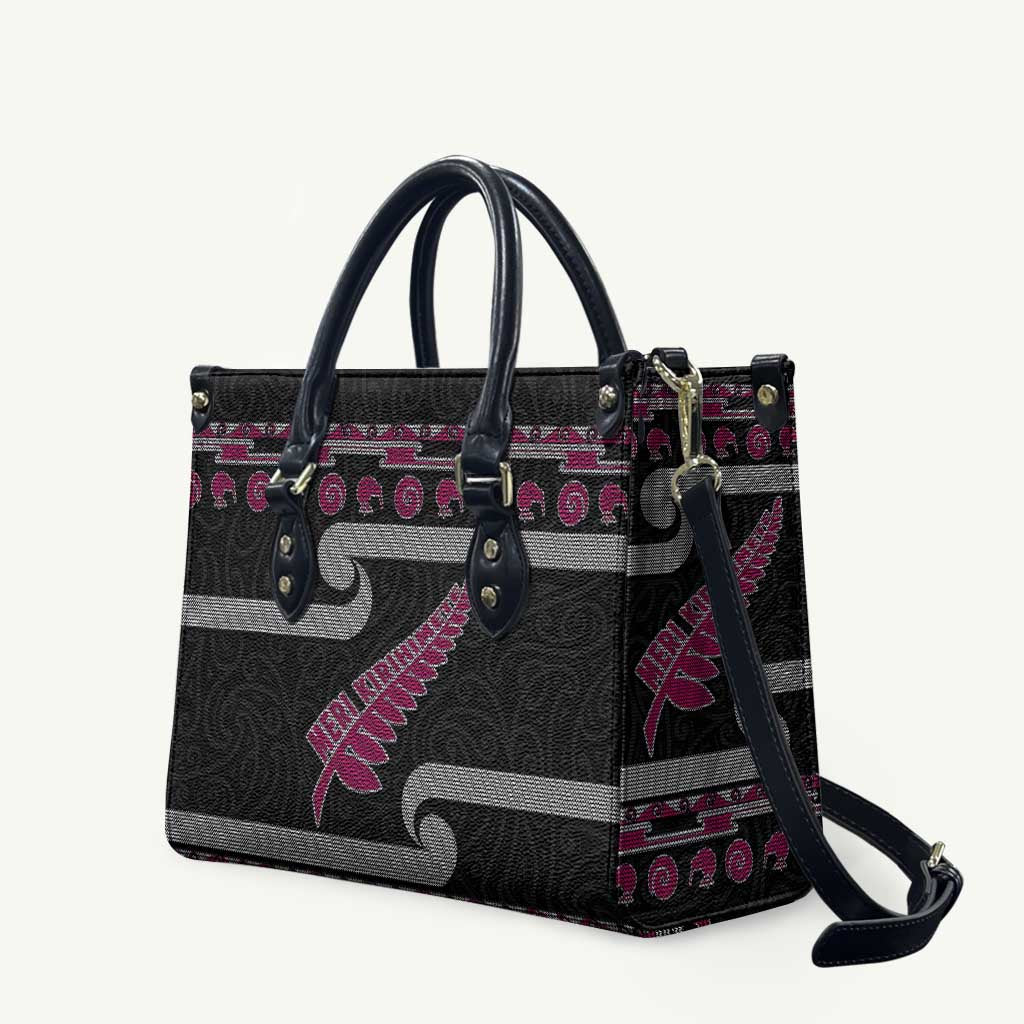 New Zealand Christmas Leather Bag Meri Kirihimete Silver Fern Knit Style Pink Color - Polynesian Pride