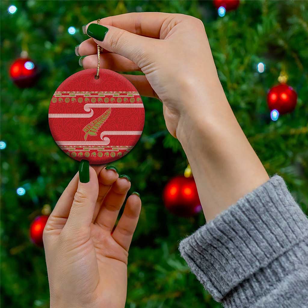 New Zealand Christmas Ceramic Ornament Meri Kirihimete Silver Fern Knit Style Green Color - Polynesian Pride