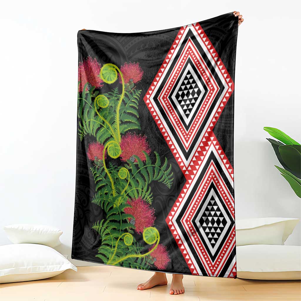 Aotearoa Tukutuku Motif Blanket Pohutukawa and Fern Leaves
