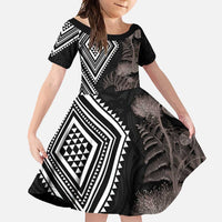 Aotearoa Tukutuku Motif Family Matching Short Sleeve Bodycon Dress and Hawaiian Shirt Pohutukawa and Fern Leaves Grayscale Color LT03 Daughter's Dress Black - Polynesian Pride