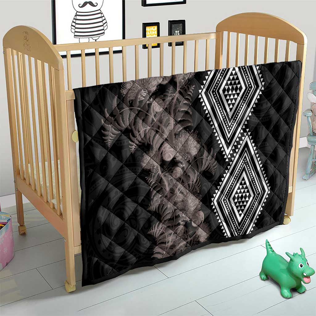 Aotearoa Tukutuku Motif Quilt Pohutukawa and Fern Leaves Grayscale Color LT03 - Polynesian Pride