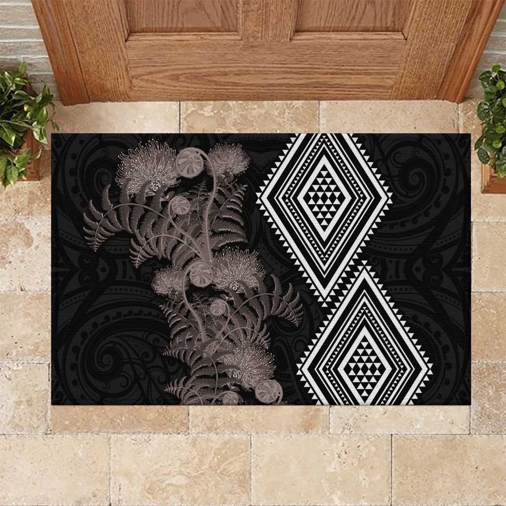Aotearoa Tukutuku Motif Rubber Doormat Pohutukawa and Fern Leaves Grayscale Color LT03 Black - Polynesian Pride