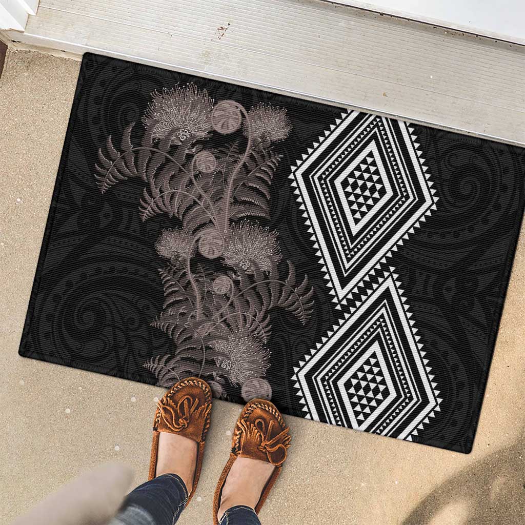 Aotearoa Tukutuku Motif Rubber Doormat Pohutukawa and Fern Leaves Grayscale Color LT03 - Polynesian Pride