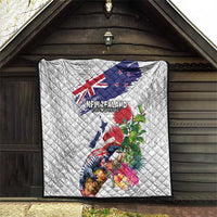 New Zealand Christmas Quilt Meri Kirihimete-Tuatara and Pohutukawa White Color