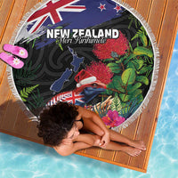 New Zealand Christmas Beach Blanket Meri Kirihimete-Tuatara and Pohutukawa Black Color