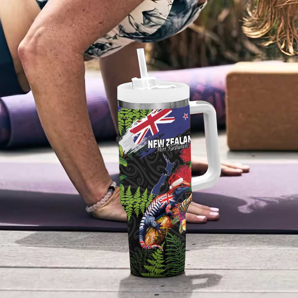 New Zealand Christmas Tumbler With Handle Meri Kirihimete-Tuatara and Pohutukawa Black Color LT03 - Polynesian Pride