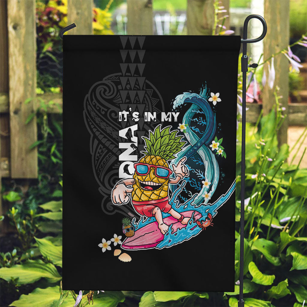 Hawaii Pineapple Surfing Garden Flag It's in My DNA - Kakau and Polynesian Pattern LT03 Garden Flag Black - Polynesian Pride