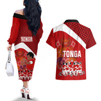 tonga-rugby-couples-matching-off-the-shoulder-long-sleeve-dress-and-hawaiian-shirt-sipi-tau-dance-coat-of-arms-ngatu-pattern
