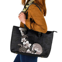 Hawaiian Plumeria and Turtle Leather Tote Bag with Polynesian Tribal Art Pattern Grayscale Color LT03 Black - Polynesian Pride