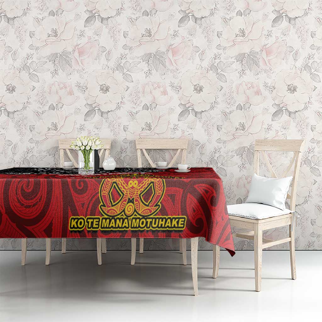 Maori King Movement Tablecloth Ko Te Mana Motuhake Emblem with Moko and Polynesian Art Tattoo LT03 - Polynesian Pride