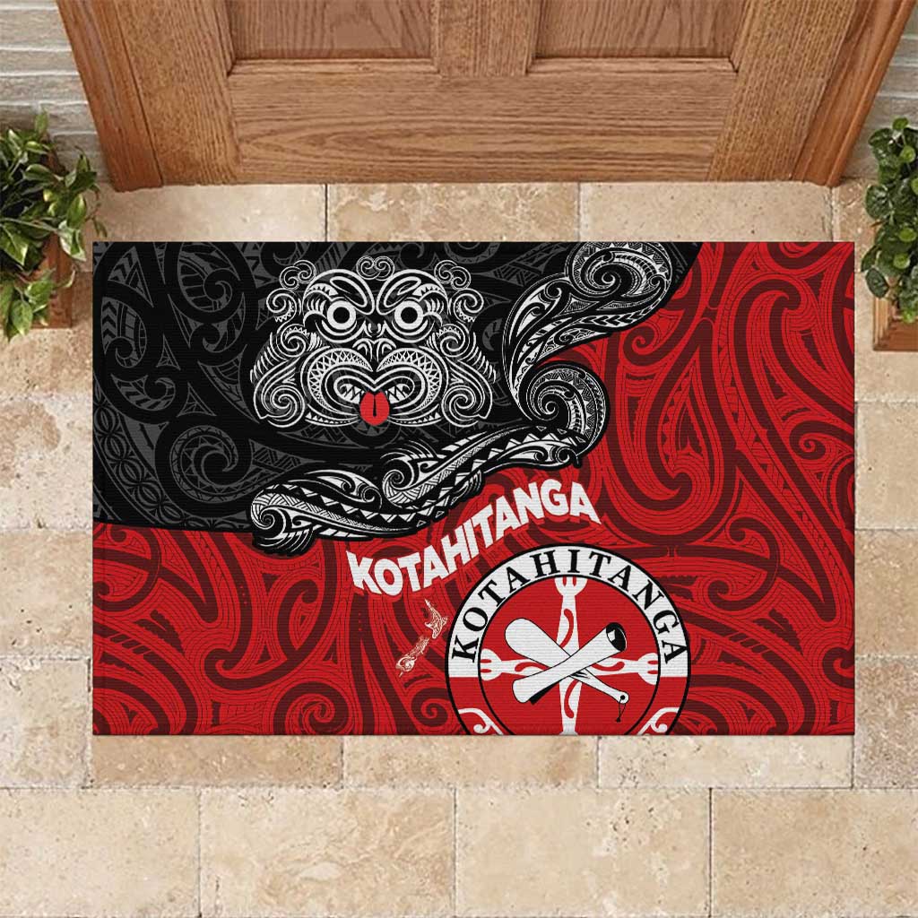 Maori Kotahitanga Rubber Doormat Aotearoa Spirit with Maori Mask and Polynesian Art Tattoo LT03 Red - Polynesian Pride