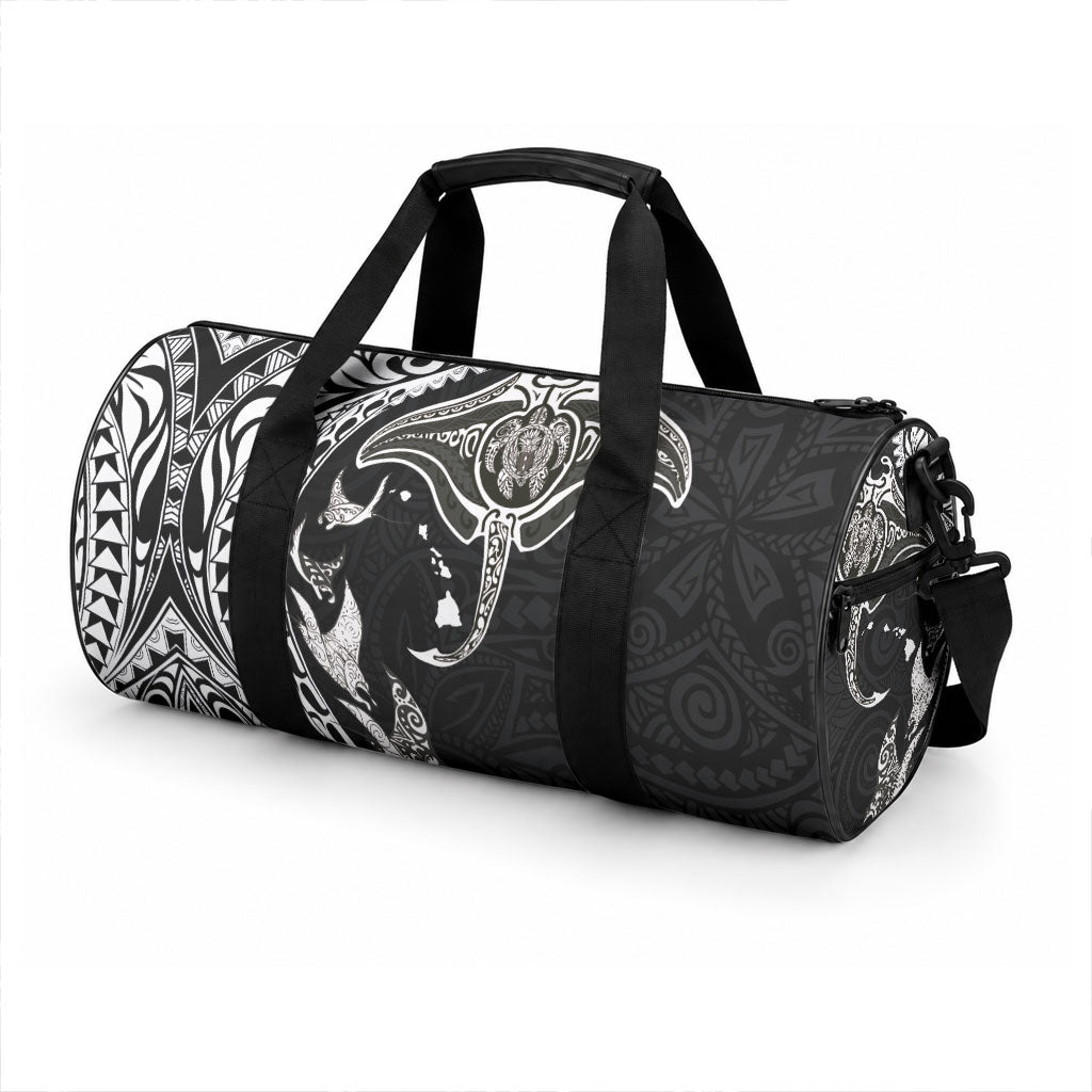 Hawaiian Manta Ray and Polynesian Tribal Tattoo Duffle Bag
