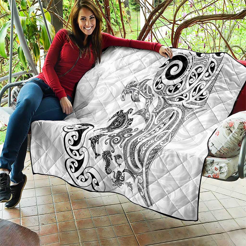 New Zealand Sea Animals with Maori Tribal Tattoo Quilt White Color LT03 - Polynesian Pride