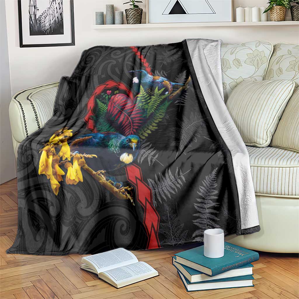 New Zealand Tui Birds Love Couple Blanket The Heart of Silver Fern Leaves and Maori Tattoo Pattern