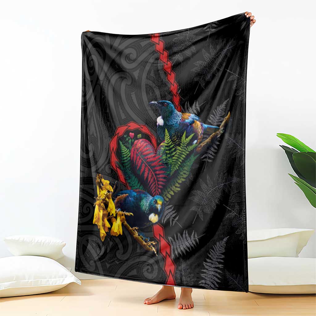 New Zealand Tui Birds Love Couple Blanket The Heart of Silver Fern Leaves and Maori Tattoo Pattern
