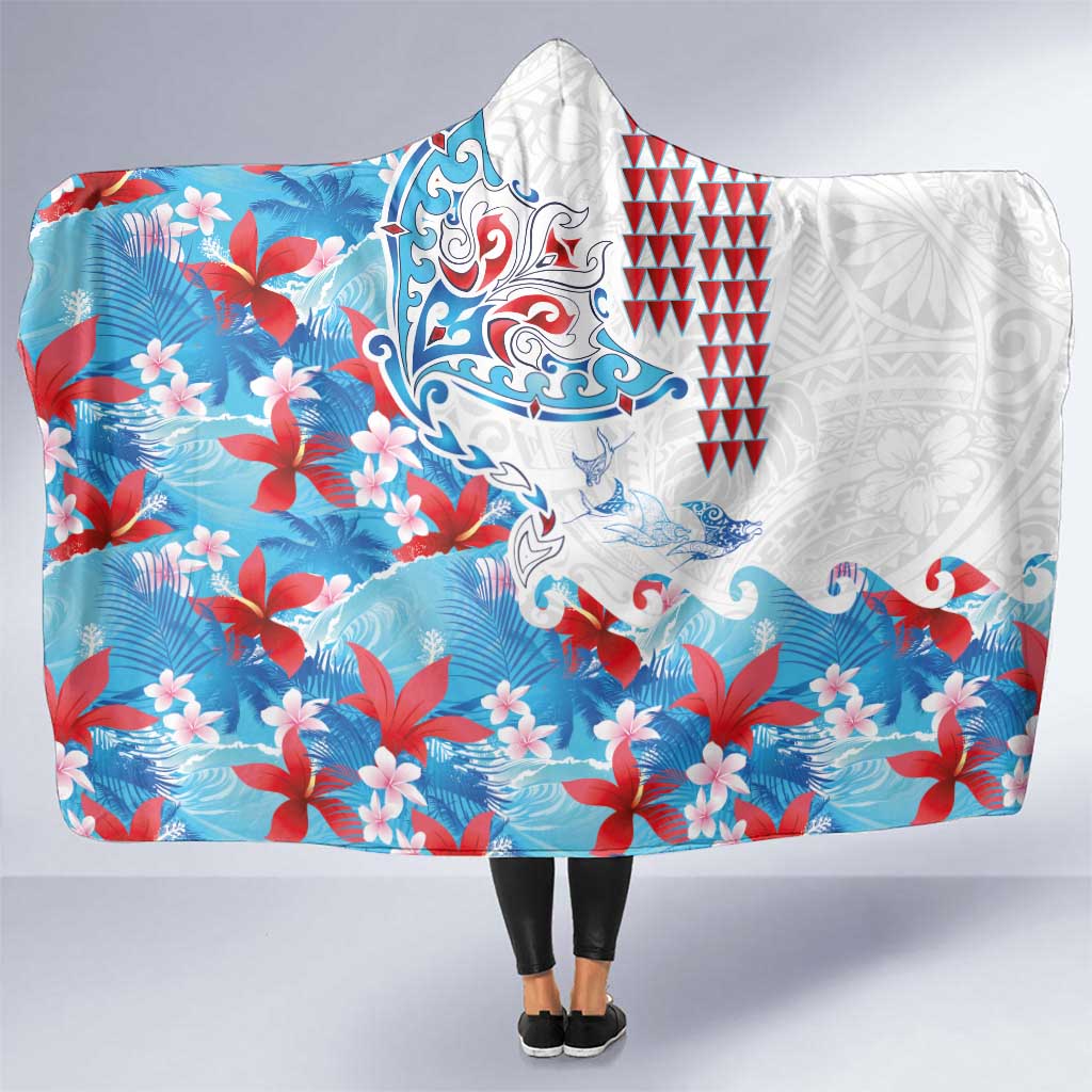Hawaiian Tribal Manta Ray Hooded Blanket Kakau Tattoo and Flowers Surfing Waves Pattern Ocean Color