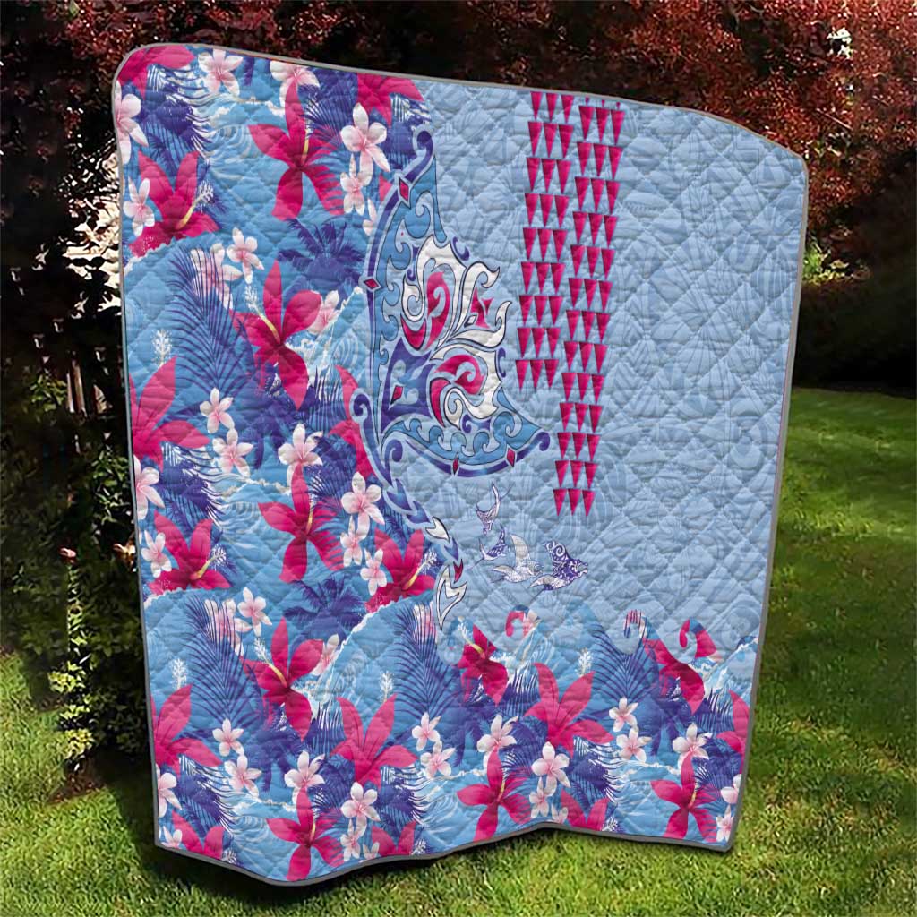 Hawaiian Tribal Manta Ray Quilt Kakau Tattoo and Flowers Surfing Waves Pattern Soft Color