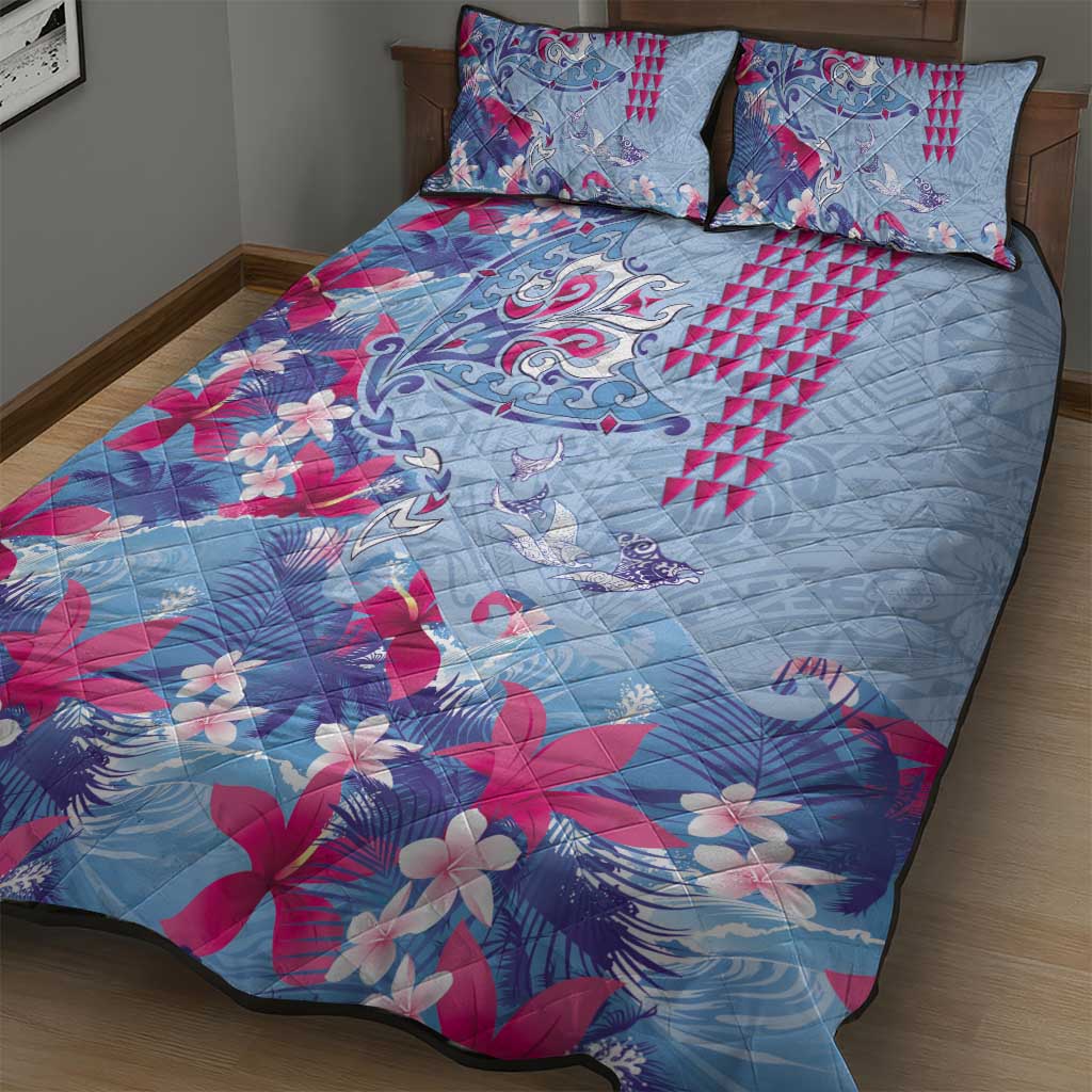 Hawaiian Tribal Manta Ray Quilt Bed Set Kakau Tattoo and Flowers Surfing Waves Pattern Soft Color