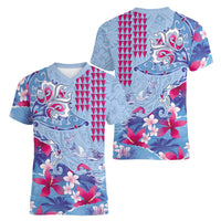 Hawaiian Tribal Manta Ray Women V-Neck T-Shirt Kakau Tattoo and Flowers Surfing Waves Pattern Soft Color