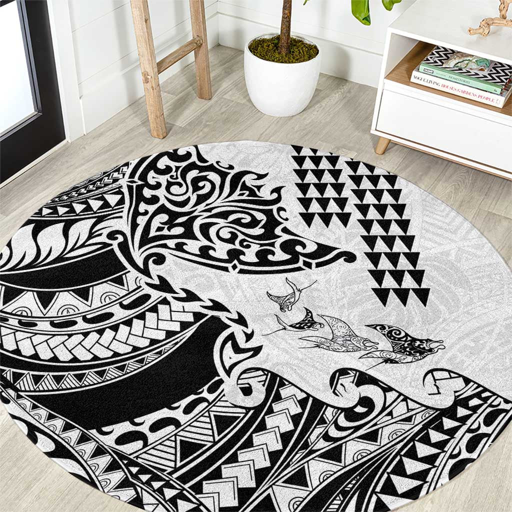 Hawaiian Tribal Manta Ray Round Carpet Kakau Tattoo and Polynesian Art Motif Pattern