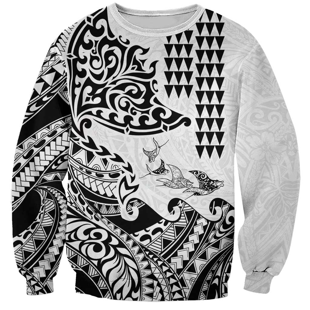 Hawaiian Tribal Manta Ray Sweatshirt Kakau Tattoo and Polynesian Art Motif Pattern LT03 Unisex Multicolor - Polynesian Pride