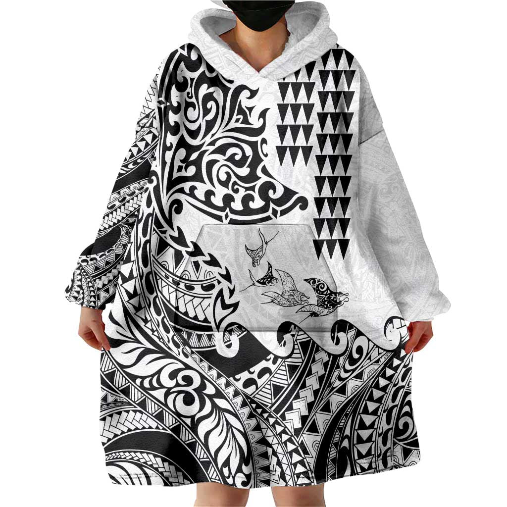 Hawaiian Tribal Manta Ray Wearable Blanket Hoodie Kakau Tattoo and Polynesian Art Motif Pattern