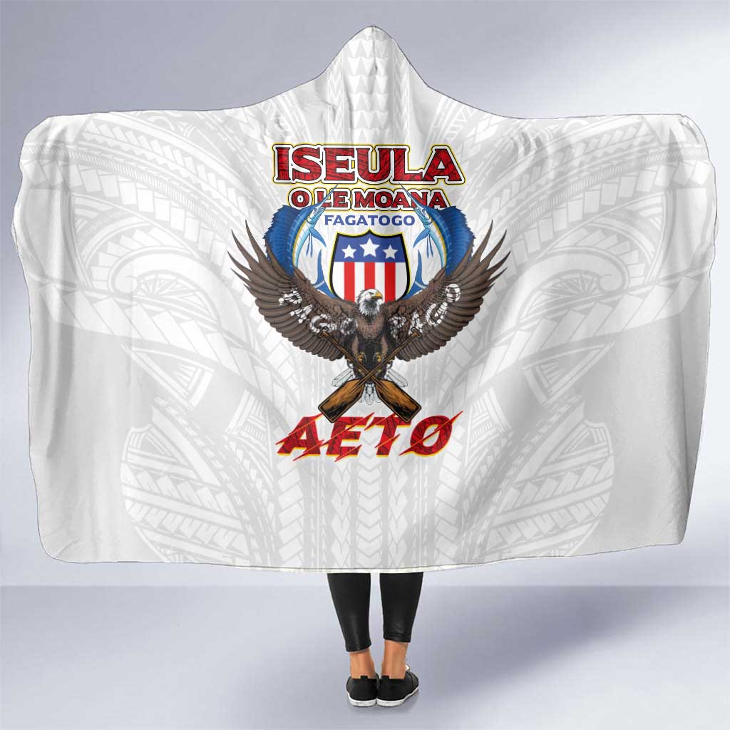 American Samoa Fautasi Hooded Blanket Pago Pago Aeto and Iseula o le Moana of Fagatogo White Color - Polynesian Pride