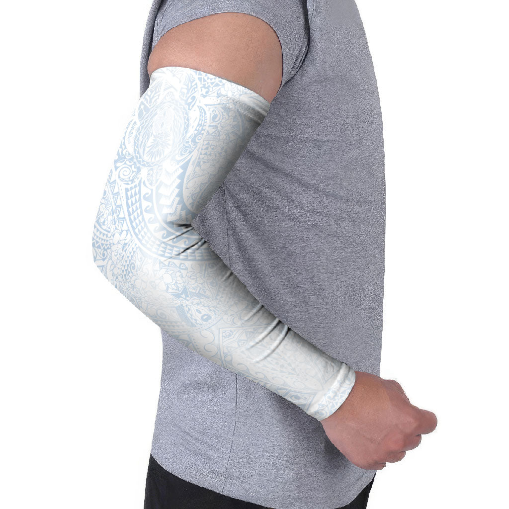 Hawaiian Turtles and Leis Arm Sleeves Tribal Kakau Pattern Airy White Blue Cloud Vibe