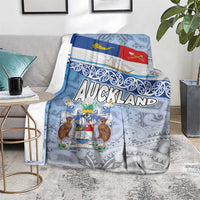 New Zealand Auckland Blanket Auckland's Flag and Coat of Arms - Koru Art Maori Pattern