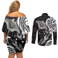 Hawaiian Manta Rays Couples Matching Off Shoulder Short Dress and Long Sleeve Button Shirt Tribal Hibiscus Polynesian Tattoos Black Color - Polynesian Pride